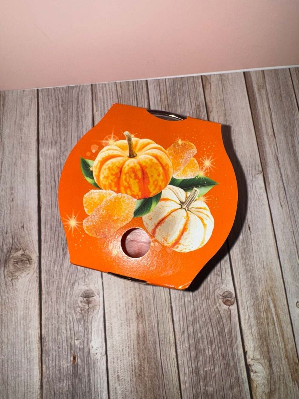 Glade Limited Edition 3-Wick Candle Pumpkin & Ginger 6.8oz - Picture 3 of 4